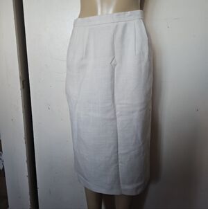 Chic White Pencil Skirt for Women